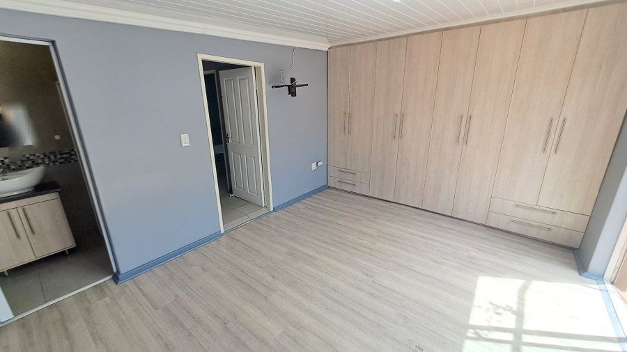 2 Bedroom Property for Sale in Pellissier Free State